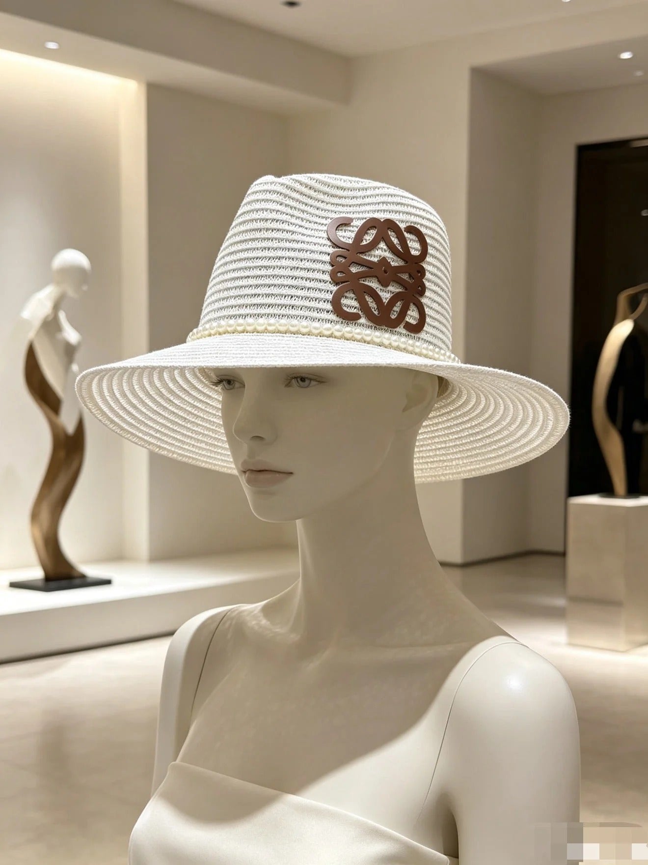 Loew Straw Hat With Pearl and Logo 280797