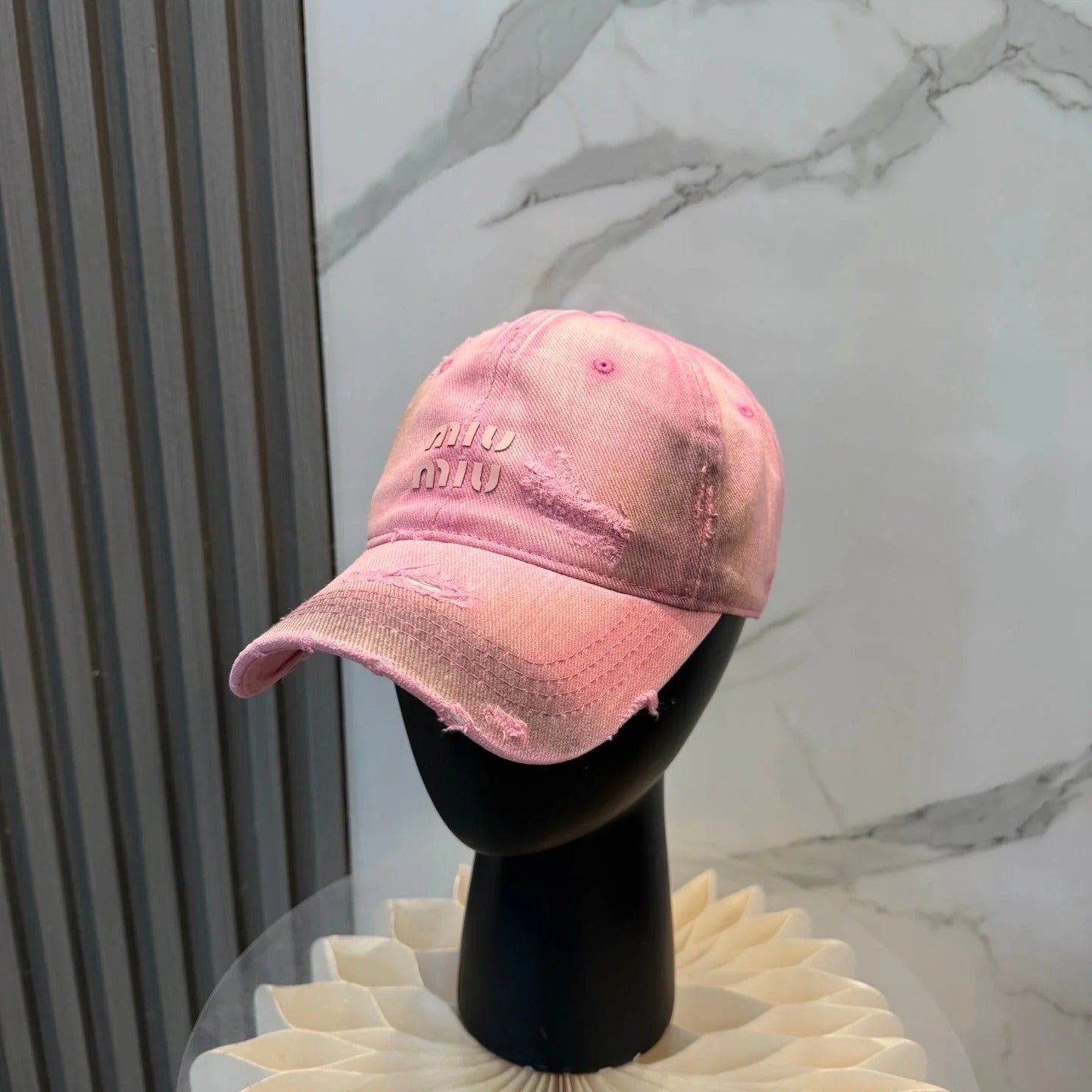 Miu Distressed Baseball Cap Cotton 323813
