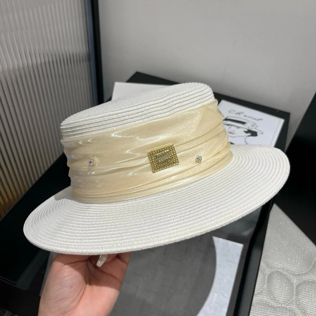 MM STRAW HAT IN WHITE WITH RHINESTONE EMBELLISHED