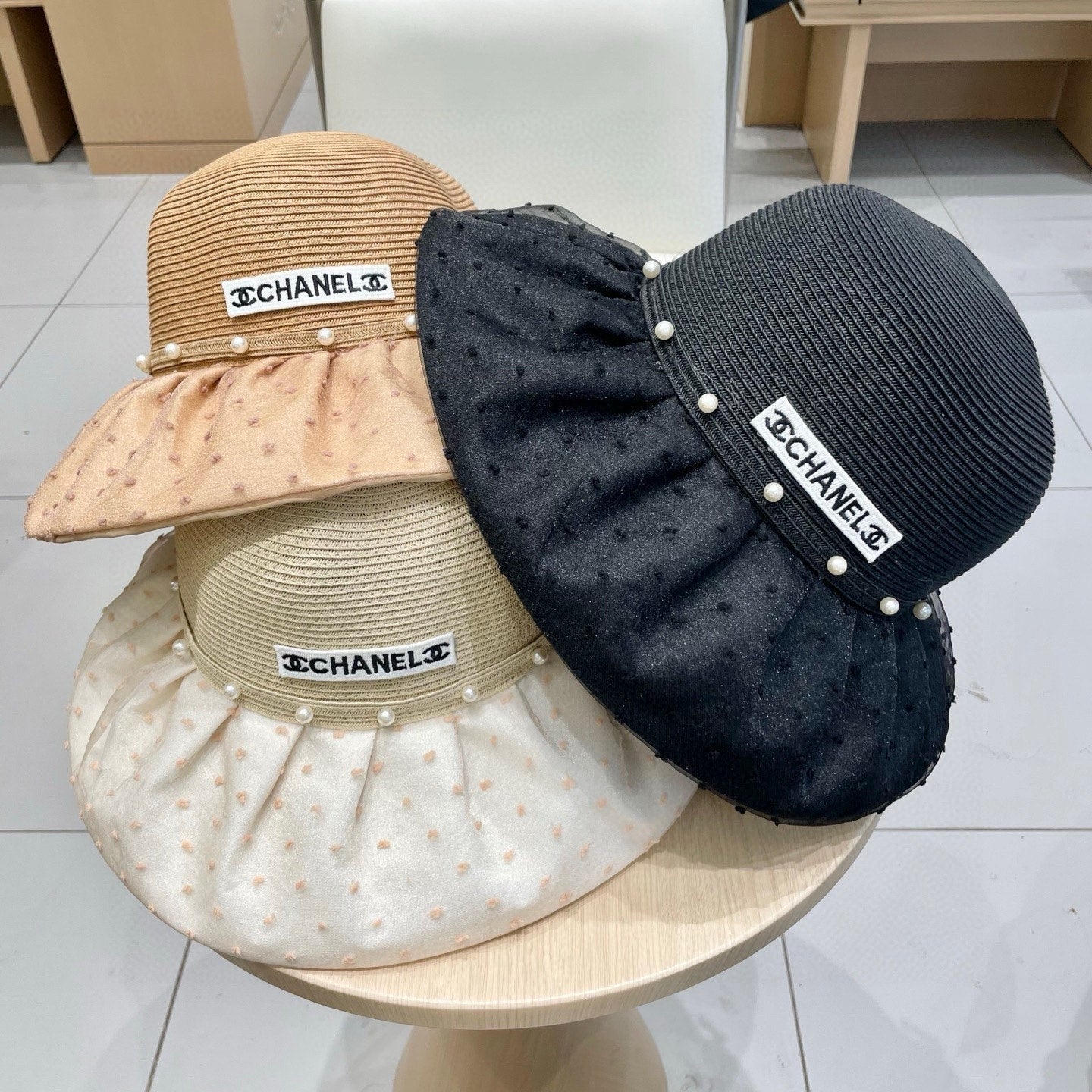 WIDE BRIM HAT IN IVORY STRAW 673033