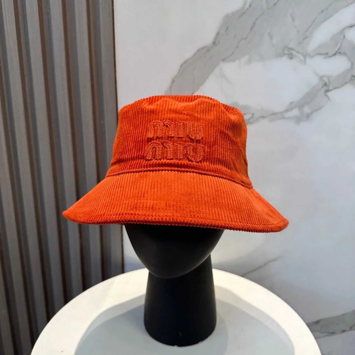 Miu Bucket Hat Velvet 297625