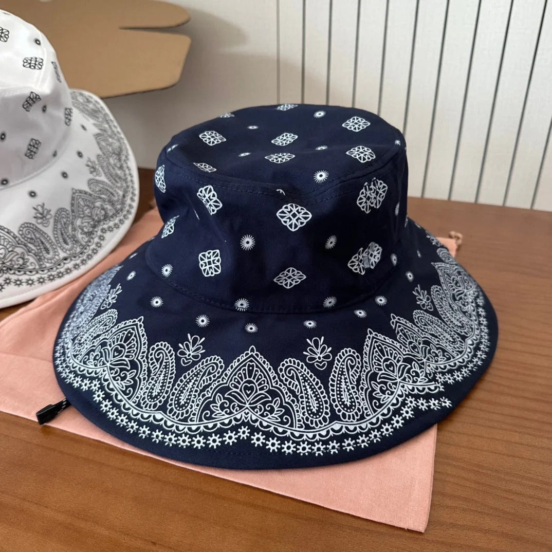 MM BUCKET IN BLACK FABRIC WITH EMBROIDERED PATTERN
