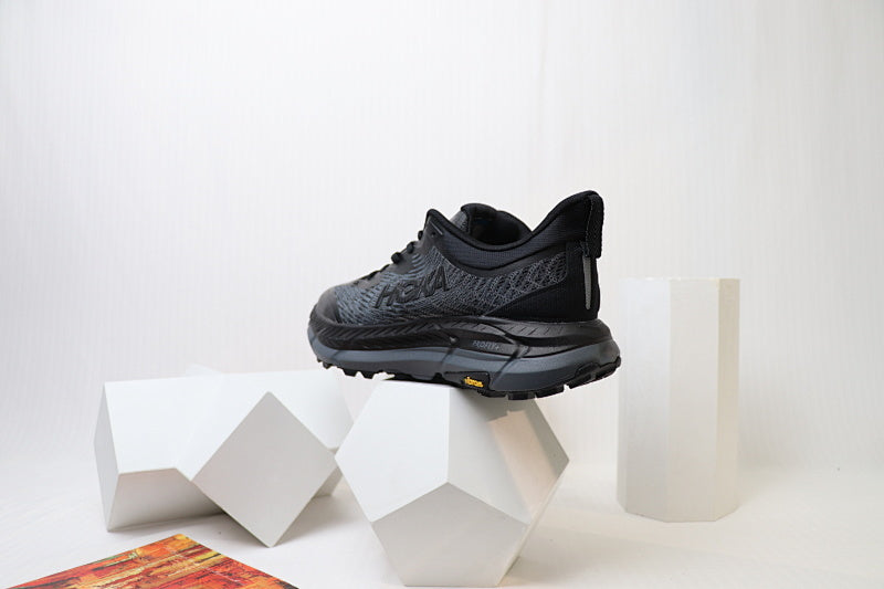 HOKA Mafate Speed 4 Lite Trail Running Shoe