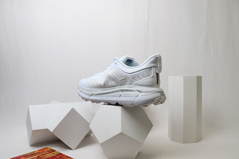 HOKA Mafate Speed 4 Lite Trail Running Shoe