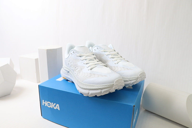 HOKA Mafate Speed 4 Lite Trail Running Shoe