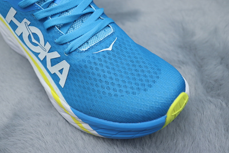 HOKA Rocket Carbon Racing Shoes - Performance Super Shoe