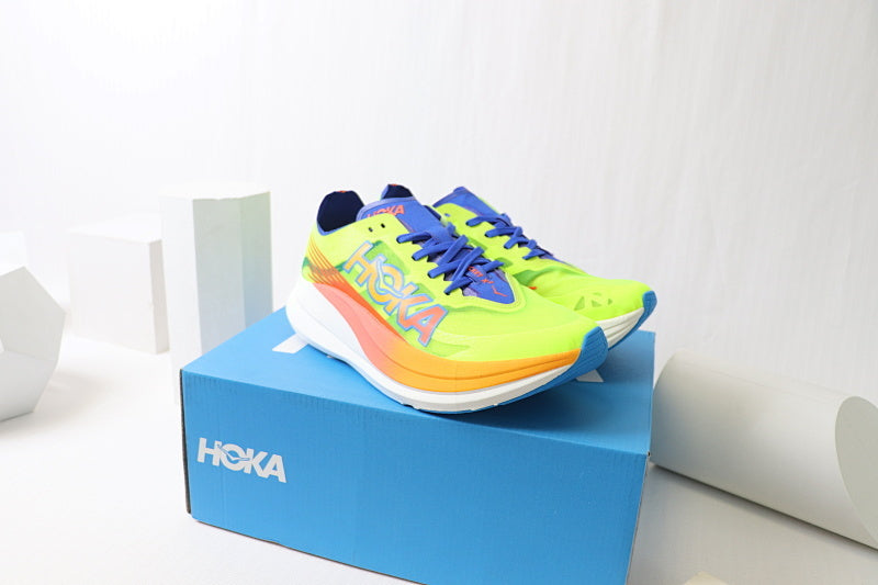 HOKA Rocket Carbon Racing Shoes - Performance Super Shoe